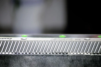 1500*3000mm 500w Racuys Or Ipg Fiber Laser Cutting Machine 1500 * 3000 mm 500w Racuys of Ipg-vezellasersnijmachine