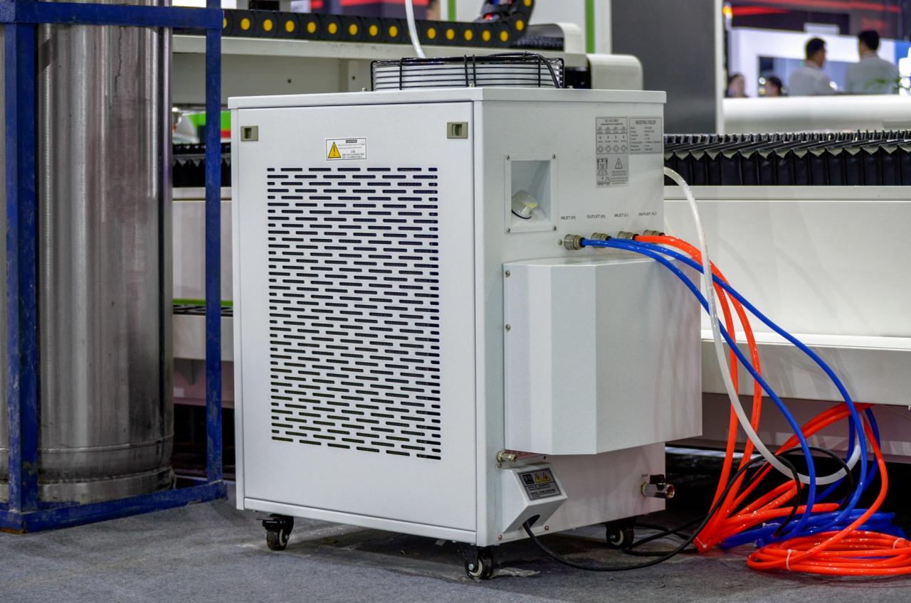 1500*3000mm 500w Racuys Or Ipg Fiber Laser Cutting Machine 1500 * 3000 mm 500w Racuys of Ipg-vezellasersnijmachine