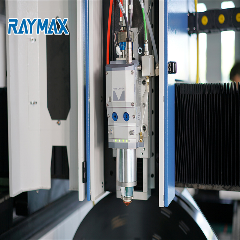 1500Watt 2Kw 3000W 6000W Ijzer Ss 3D IPG CNC Metaalplaat Fiber Lasersnijmachine