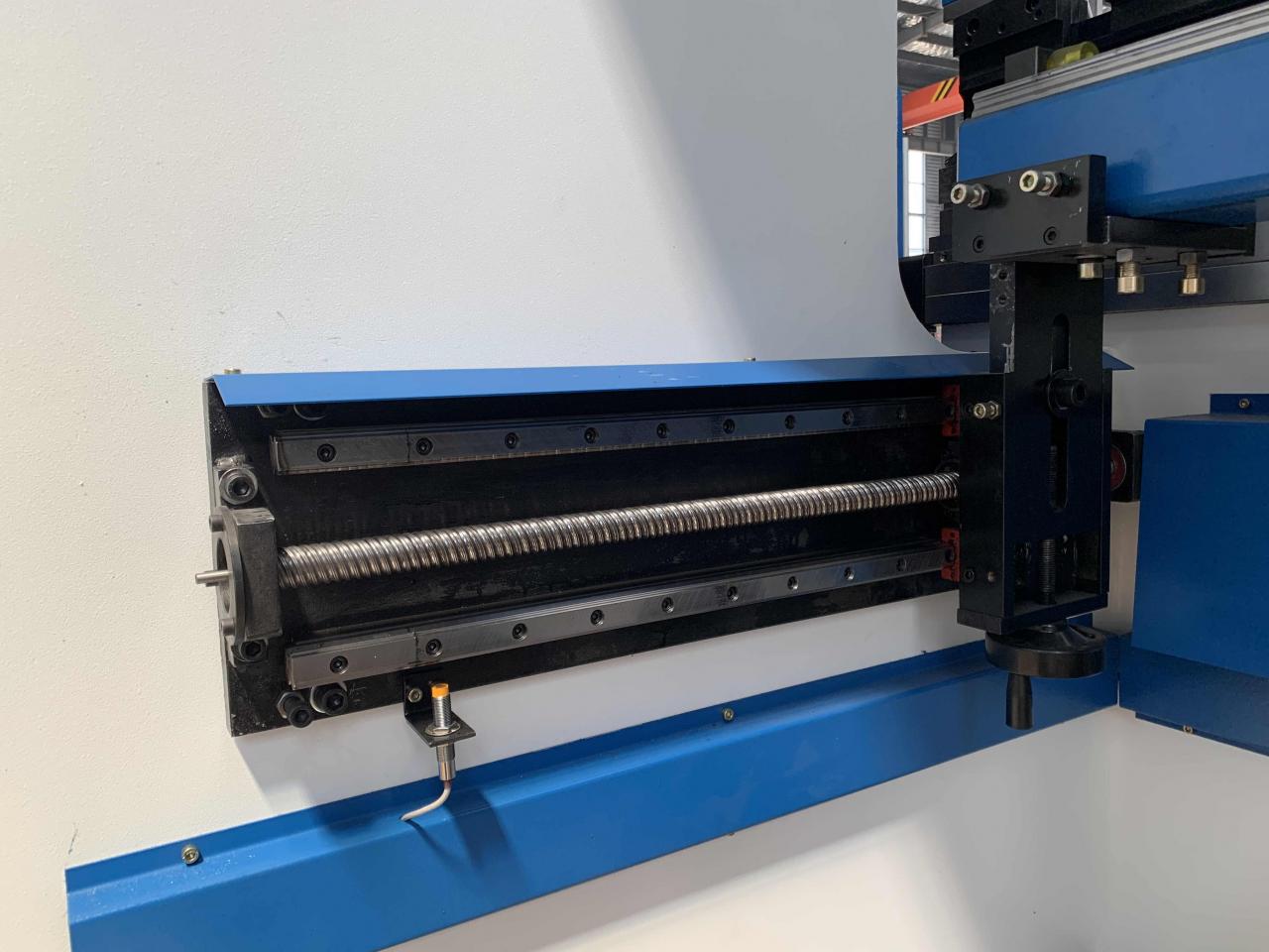 160t-4000 4-axis Cnc Hydraulic Bending Machine Press Brake 160t-4000 4-assige CNC Hydraulische Buigmachine Kantpers