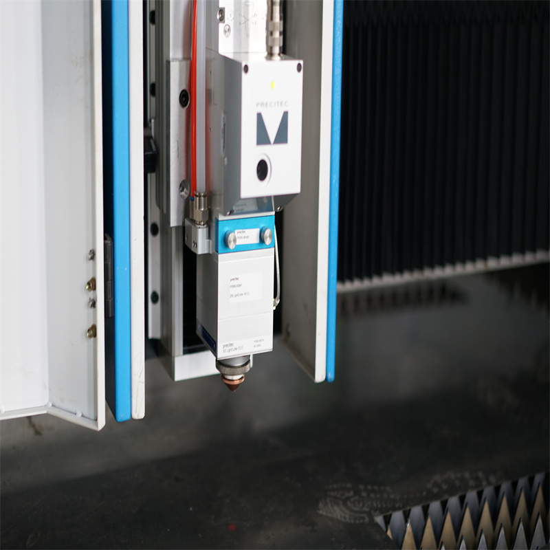2000w metalen lasersnijder Cnc plaatwerk Fiber lasersnijmachine