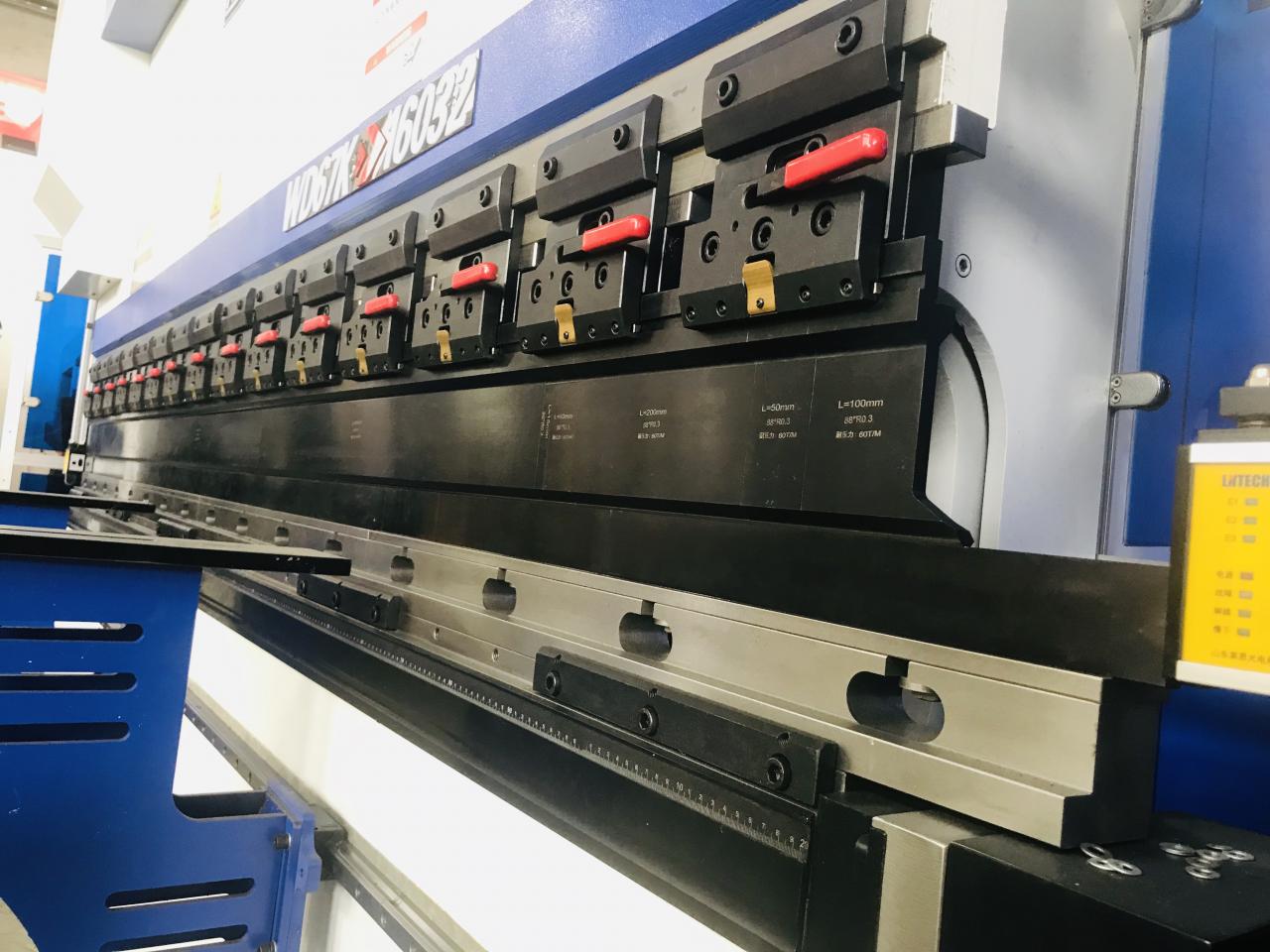 200t 300t standaard industriële kantbankcnc hydraulische persremmachine