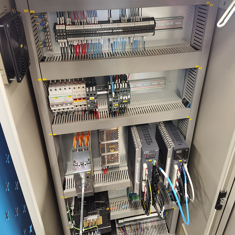 300t/4000 Hydraulic Press Brake Machine 300t/4000 hydraulische persremmachine