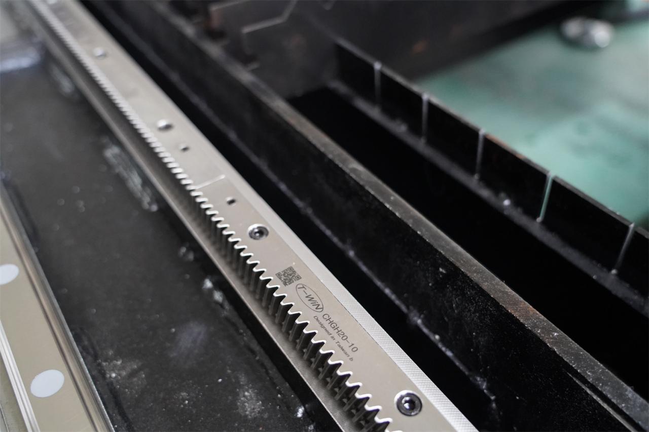 3015 4kw 1kw 2kw 3kw Stainless Steel Cnc Fiber Laser Cutting Machine 3015 4kw 1kw 2kw 3kw roestvrijstalen cnc-vezellasersnijmachine