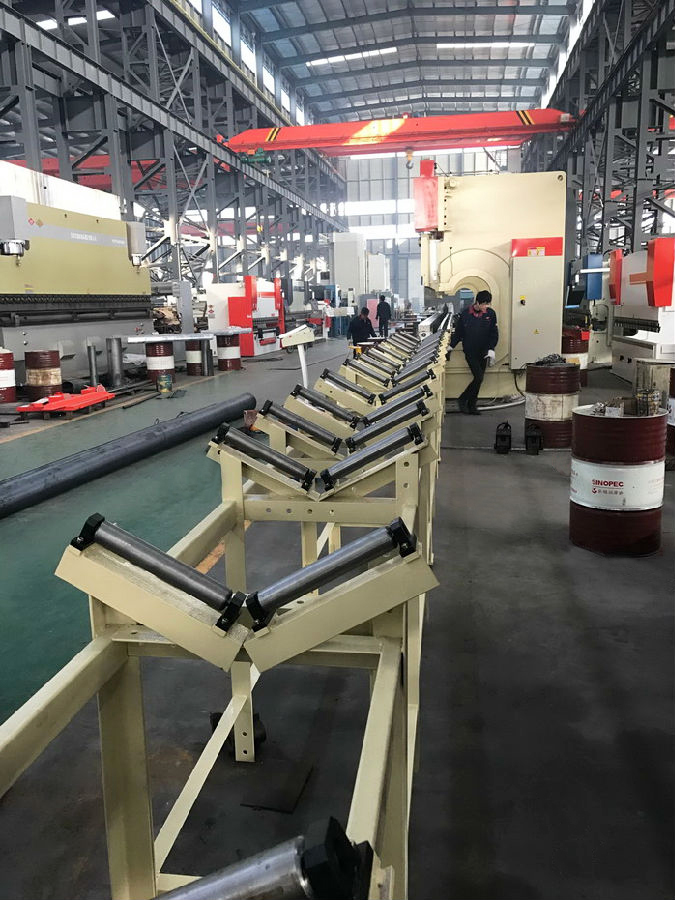 4 Axis Cnc Tandem Press Brake With Delem Da58t 2d Graphical Controller 4-assige CNC-tandemafkantpers met Delem Da58t 2d grafische controller