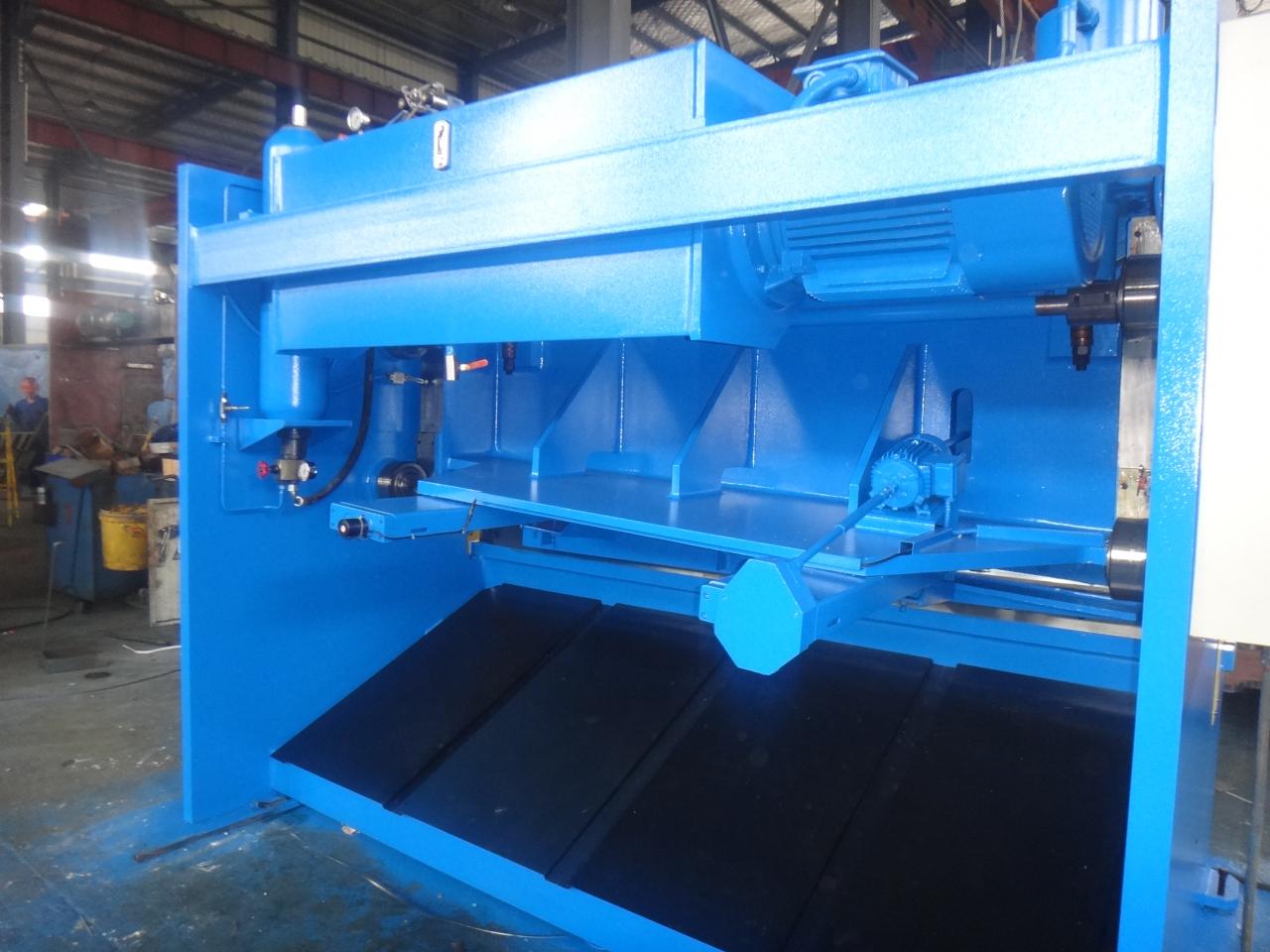4mm Oem Qc11y-8x3200 Nc Hydraulic Guillotine Guillotine Shearing Machine 4 mm Oem Qc11y-8x3200 Nc hydraulische Guillotine Guillotine Shearing Machine