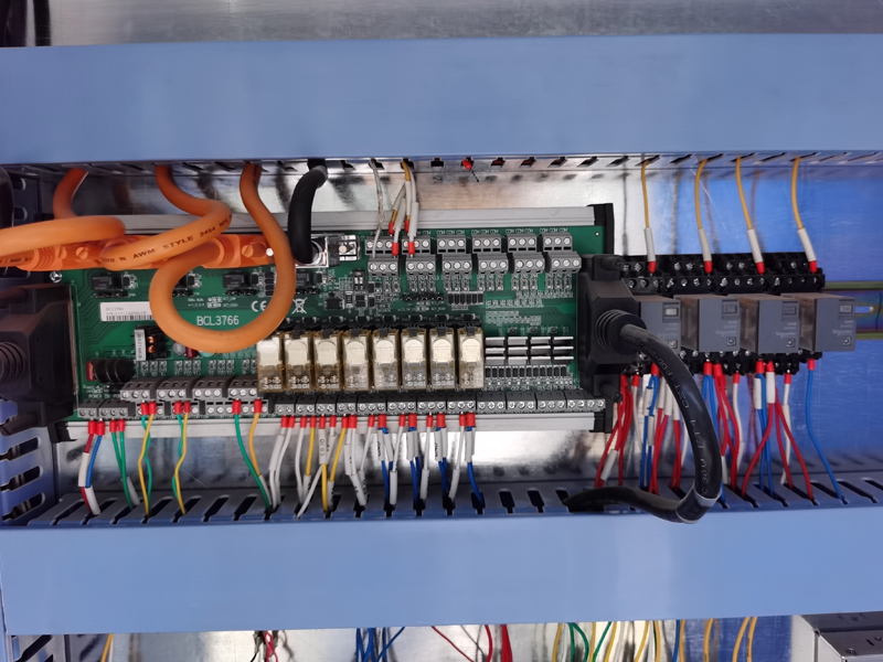 8mm 10mm Carbon Steel Laser Cutter 1530 4020 Cnc Fiber Laser Cutting Machine 8 mm 10 mm koolstofstaallasersnijder 1530 4020 Cnc-vezellasersnijmachine