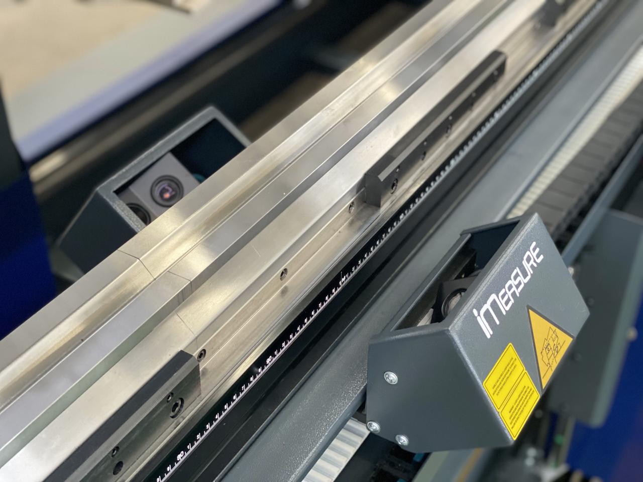 China 220t Cnc Bending Machine 6+1 Axis Hydraulic Press Brake Price China 220t Cnc Buigmachine 6 + 1 As Hydraulische Kantbank Prijs: