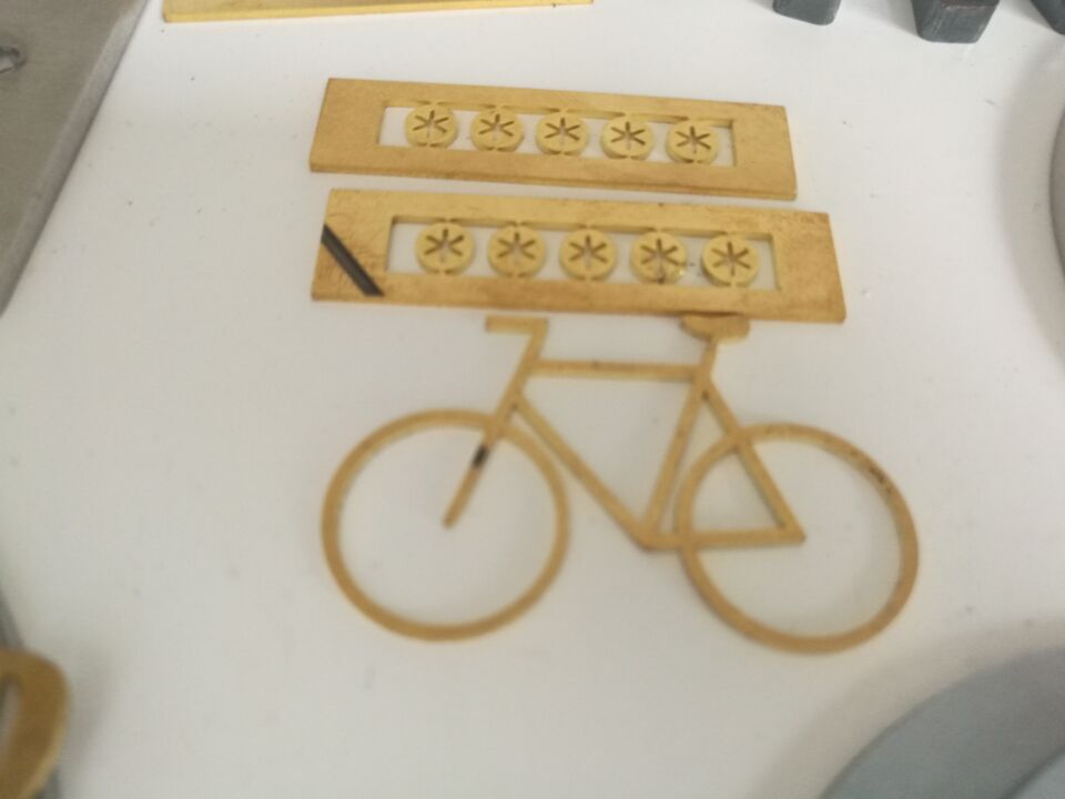 Cnc Fiber Laser Metal Cutting Machine 2000w Fiber Laser Cutting Machine Cnc Fiber Laser Metaalsnijmachine 2000w Fiber Lasersnijmachine