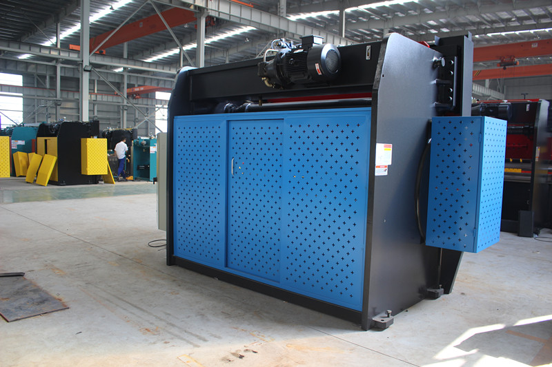 Cnc Hydraulic Press Brake Machine, Fully Automatic Carbon Steel Bending Machine Cnc hydraulische persremmachine, volautomatische koolstofstalen buigmachine
