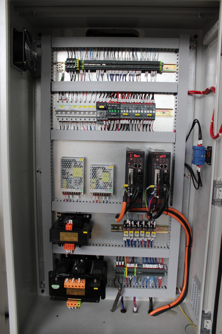 Cnc metalen kantpersmachine