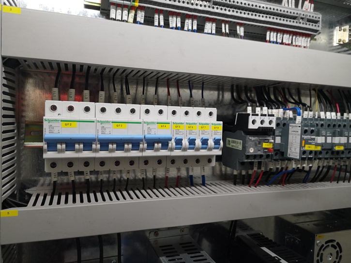 Delem Da66t 125 3+1 4+1 6+1 8+1 Cnc Hydraulic Press Brake For Metal Plate Bending Delem Da66t 125 3+1 4+1 6+1 8+1 Cnc Hydraulische Kantbank voor het buigen van metalen platen