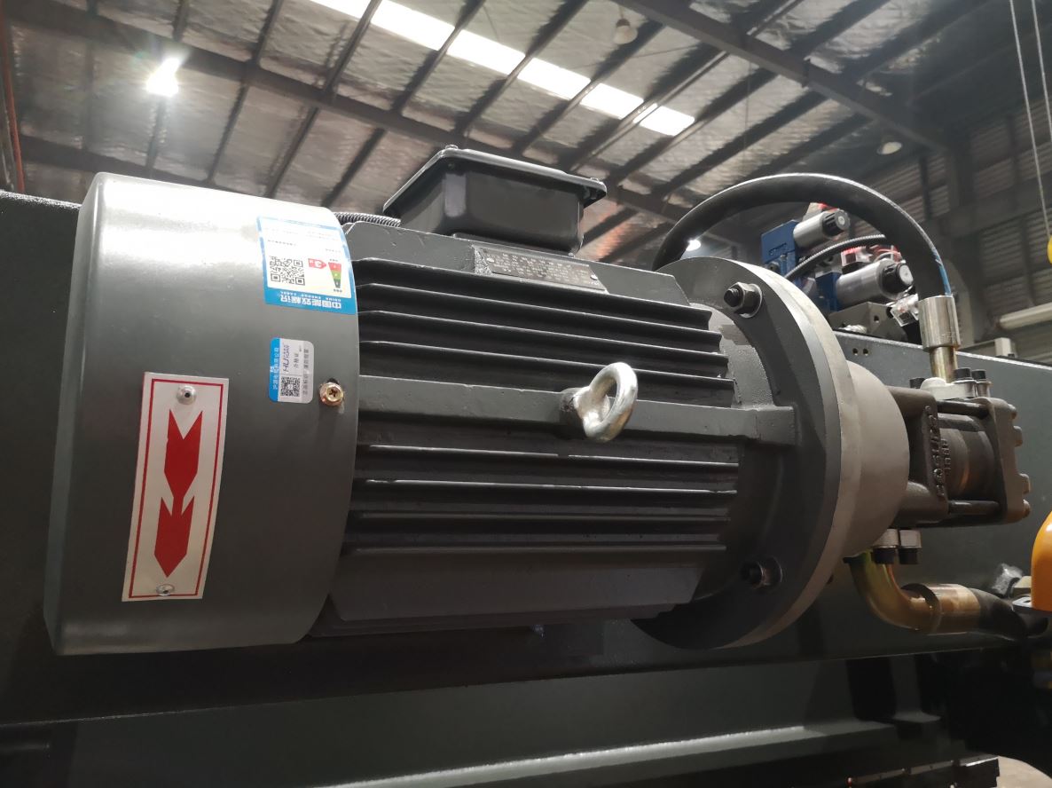 Delem Da66t 125 3+1 4+1 6+1 8+1 Cnc Hydraulic Press Brake For Metal Plate Bending Delem Da66t 125 3+1 4+1 6+1 8+1 Cnc Hydraulische Kantbank voor het buigen van metalen platen