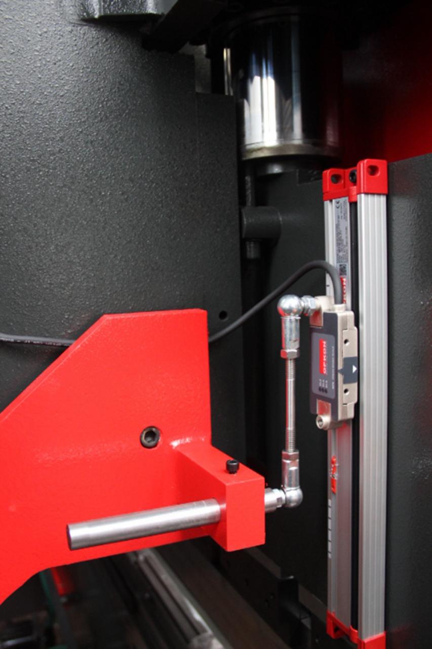 Delem Da66t 125 3+1 4+1 6+1 8+1 Cnc Hydraulic Press Brake For Metal Plate Bending Delem Da66t 125 3+1 4+1 6+1 8+1 Cnc Hydraulische Kantbank voor het buigen van metalen platen