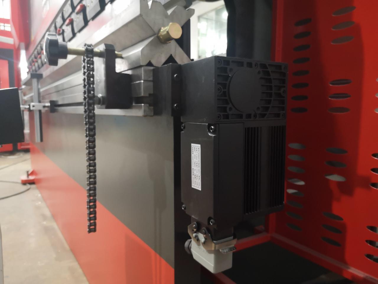 Delem Da66t 125 3+1 4+1 6+1 8+1 Cnc Hydraulic Press Brake For Metal Plate Bending Delem Da66t 125 3+1 4+1 6+1 8+1 Cnc Hydraulische Kantbank voor het buigen van metalen platen