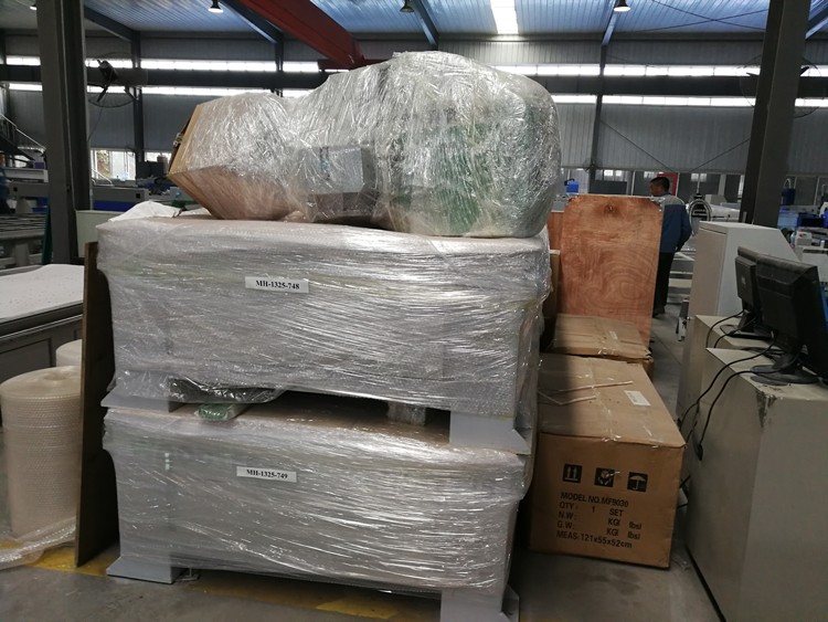 High Quality 1530 Fiber Laser Cutting Machine For Metal 500w 750w 1000w 1500w Hoge kwaliteit 1530 Fiber Lasersnijmachine voor Metaal 500w 750w 1000w 1500w