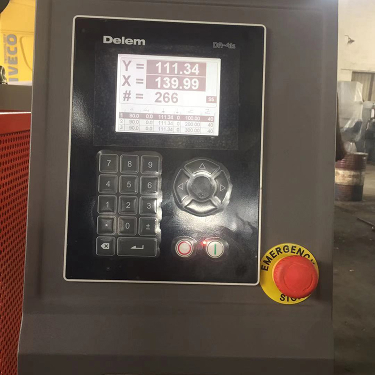 Hydraulic Press Brake Machine Acl Torsion Bar Synchro Mechanical Press Brake Hydraulische Kantbankmachine Acl Torsiestang Synchro Mechanische Kantpers