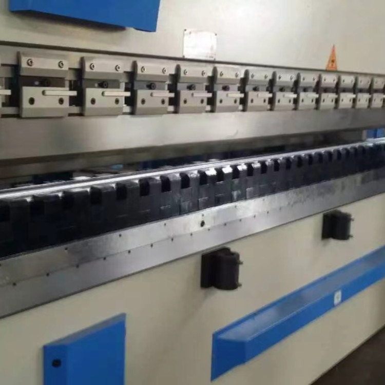 Hydraulic Press Brake Machine Acl Torsion Bar Synchro Mechanical Press Brake Hydraulische Kantbankmachine Acl Torsiestang Synchro Mechanische Kantpers