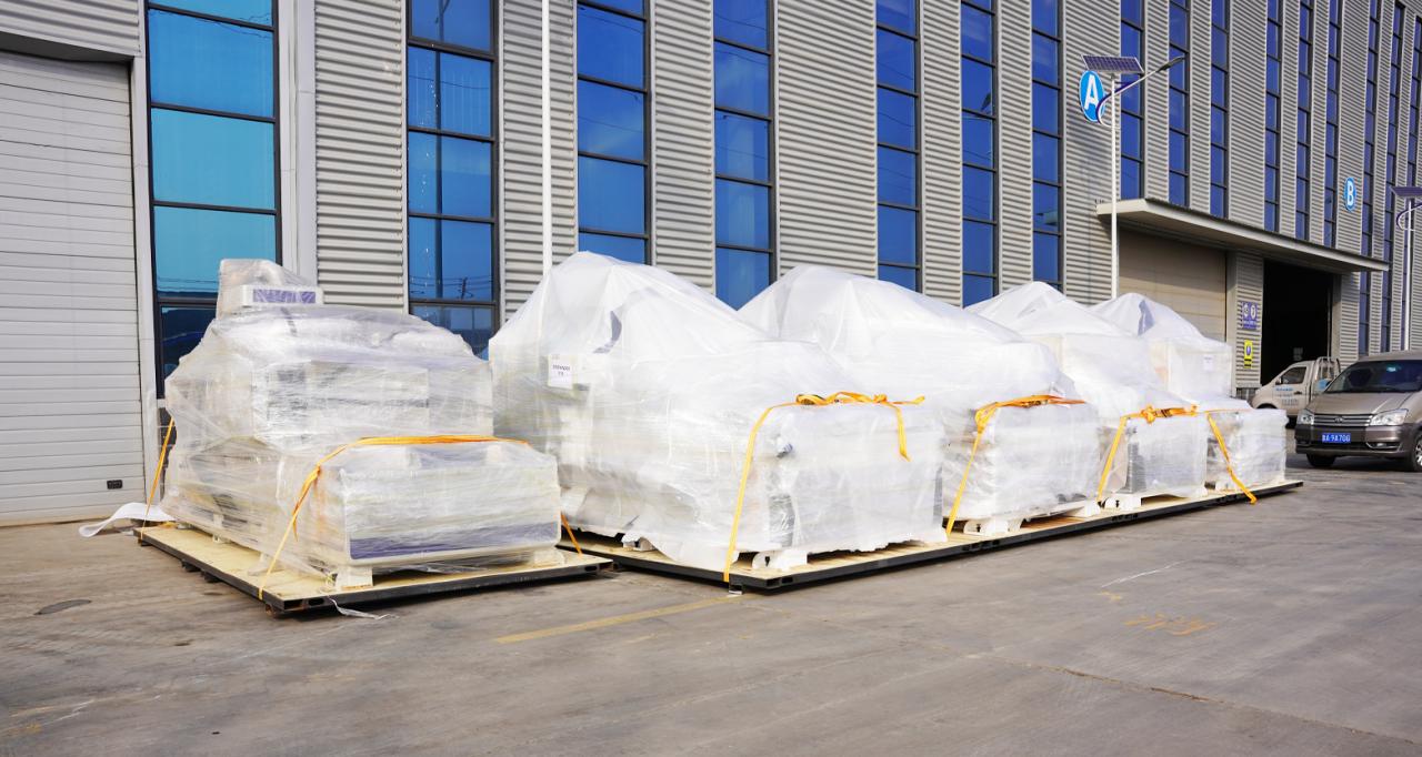 Laser Source 2000w 3000w Fiber Laser Cutting Machine Laserbron 2000w 3000w Fiberlasersnijmachine