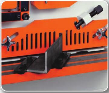 Metal Hydraulic IronWorker Machine Punching And Shearing Machine Metalen Hydraulische IronWorker Machine Pons- en knipmachine