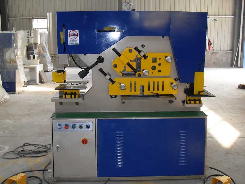 Q35y Series Multifunctional Hydraulic Iron Worker Combined Shearing And Punching Machine Q35y-serie multifunctionele hydraulische ijzerarbeider gecombineerde knip- en ponsmachine