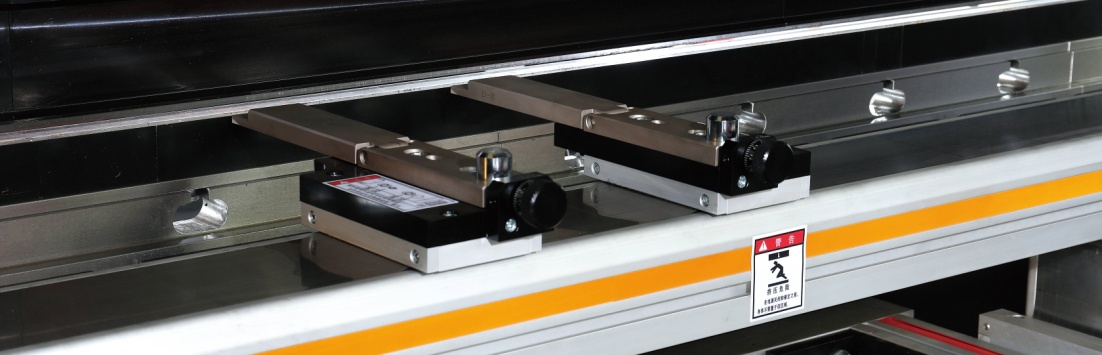 Steel Sheet Aluminum Bending Hydraulic Press Brake Machine Staalplaat Aluminium Buigen Hydraulische Kantbank Machine