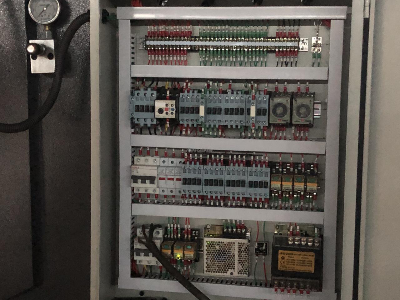 Wc67k Cnc Aluminum Iron Plate Hydraulic Press Brake Cnc Metal Sheet Bending Machine Wc67k Cnc Aluminium Ijzerplaat Hydraulische Kantbank Cnc Metaalplaat Buigmachine